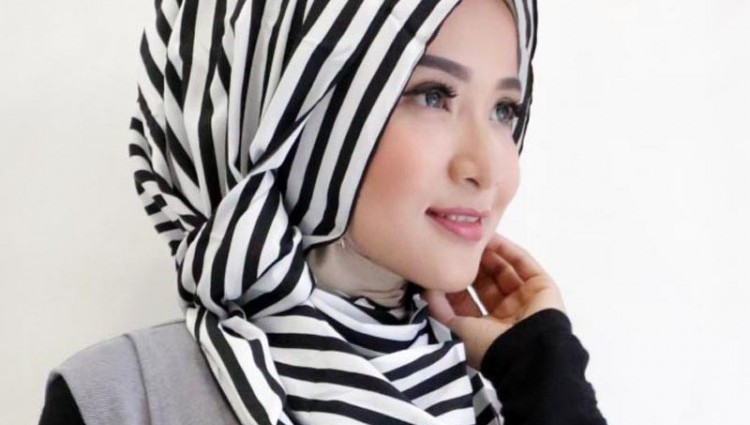 BERANI TAMPIL BEDA DENGAN HIJAB PATTERN