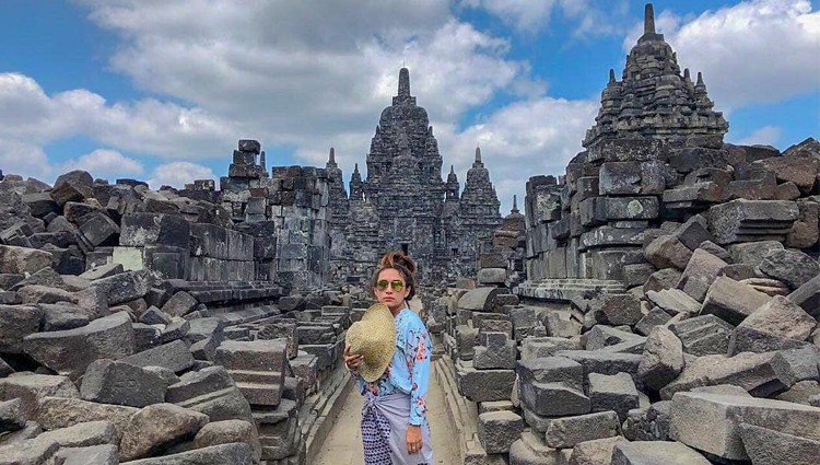 6 Candi Cantik yang Wajib Kamu Kunjungi di Sekitar Prambanan